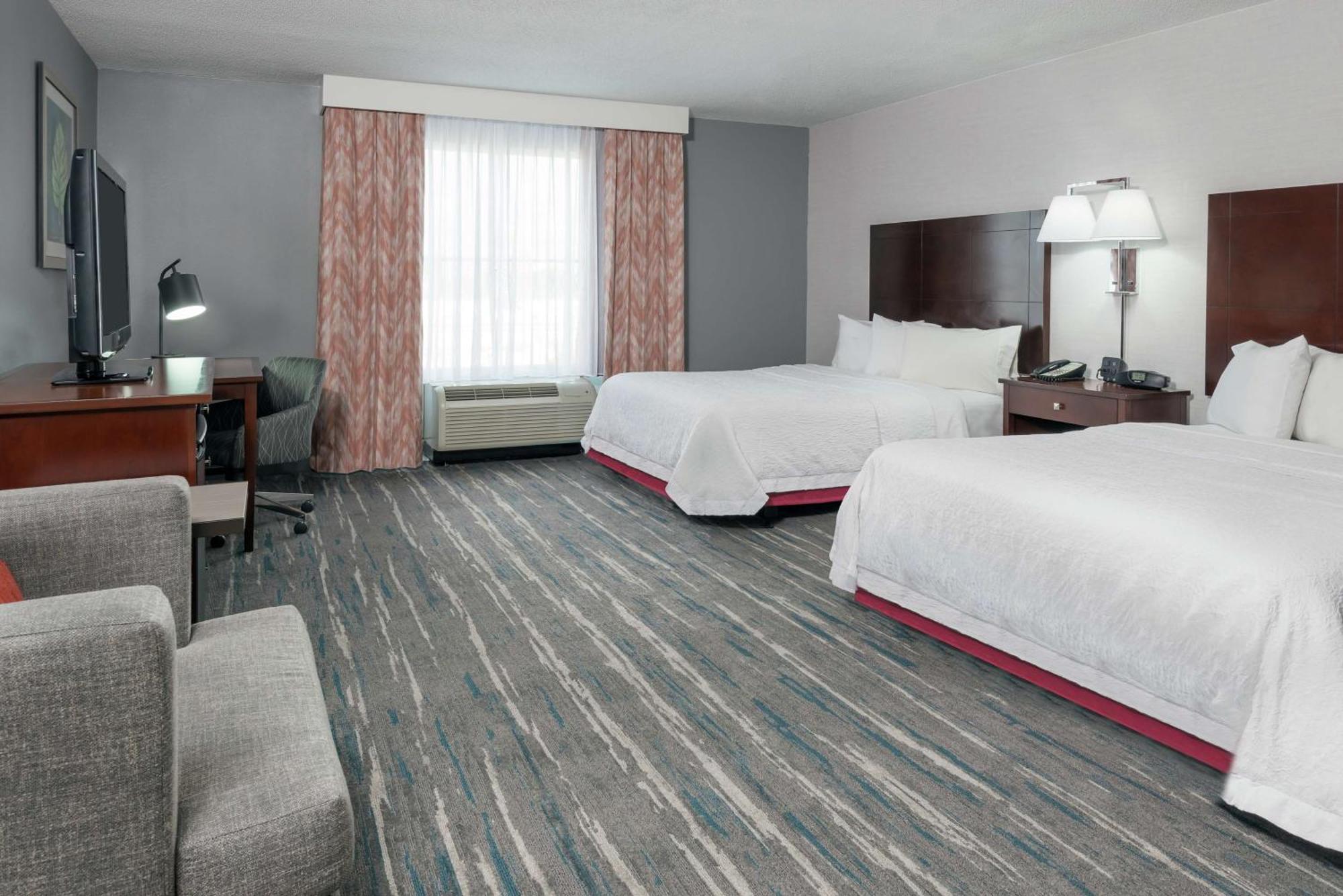 Hampton Inn & Suites Orlando Airport At Gateway Village Exterior photo