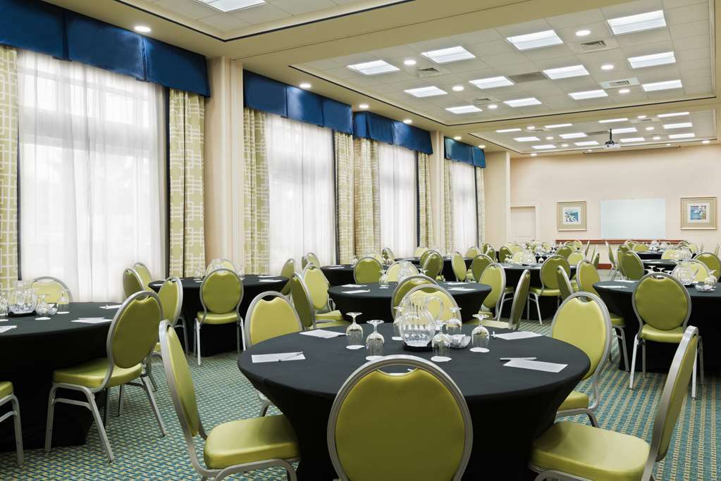Hampton Inn & Suites Orlando Airport At Gateway Village Facilities photo
